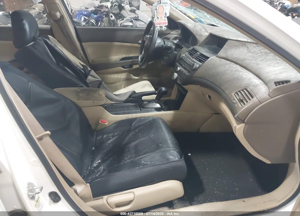 2008 HONDA ACCORD 2.4 LX VIN: 1HGCP26318A155556