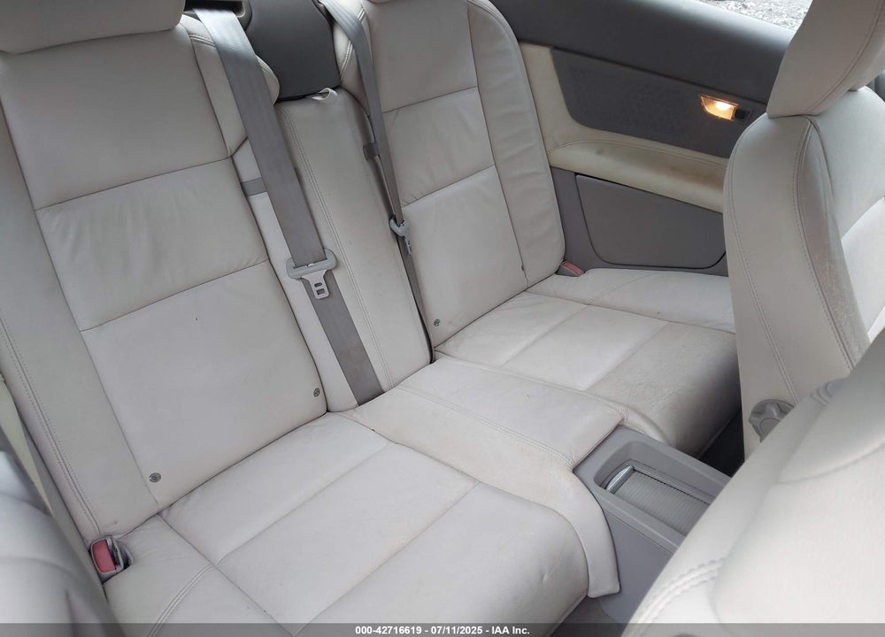 2008 VOLVO C70 VIN: YV1MC67278J052597