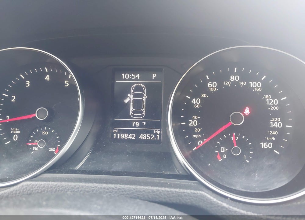 2017 VOLKSWAGEN PASSAT VIN: 1VWDT7A39HC006607