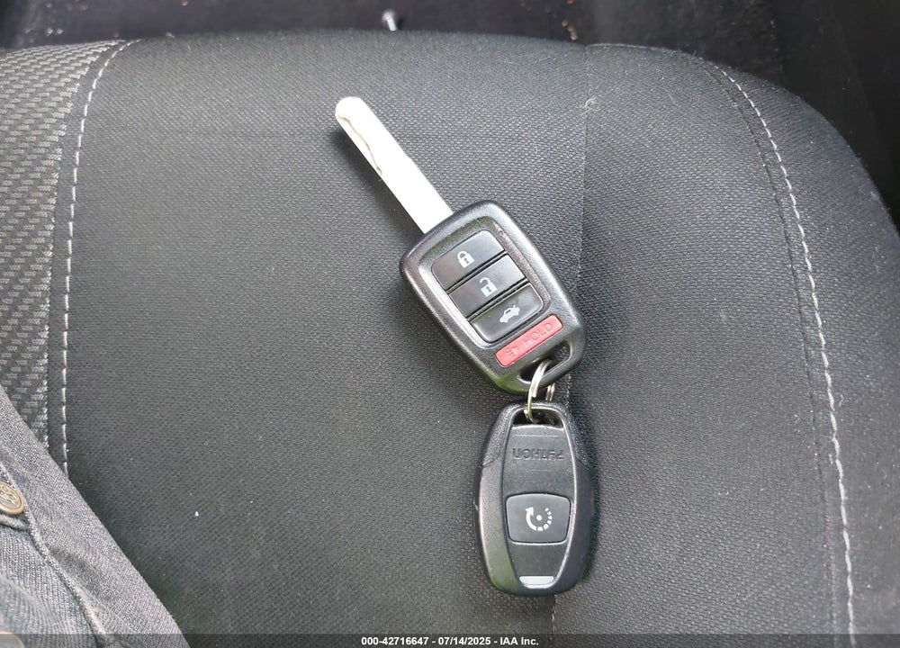 2018 HONDA CIVIC VIN: 2HGFC2F53JH566376