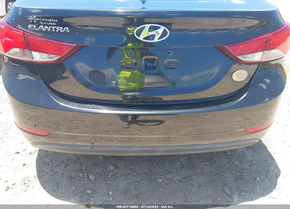 2014 HYUNDAI ELANTRA VIN: 5NPDH4AEXEH490453
