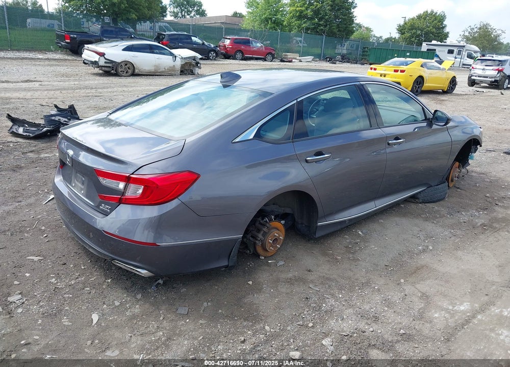 2018 HONDA ACCORD VIN: 1HGCV2F94JA019664