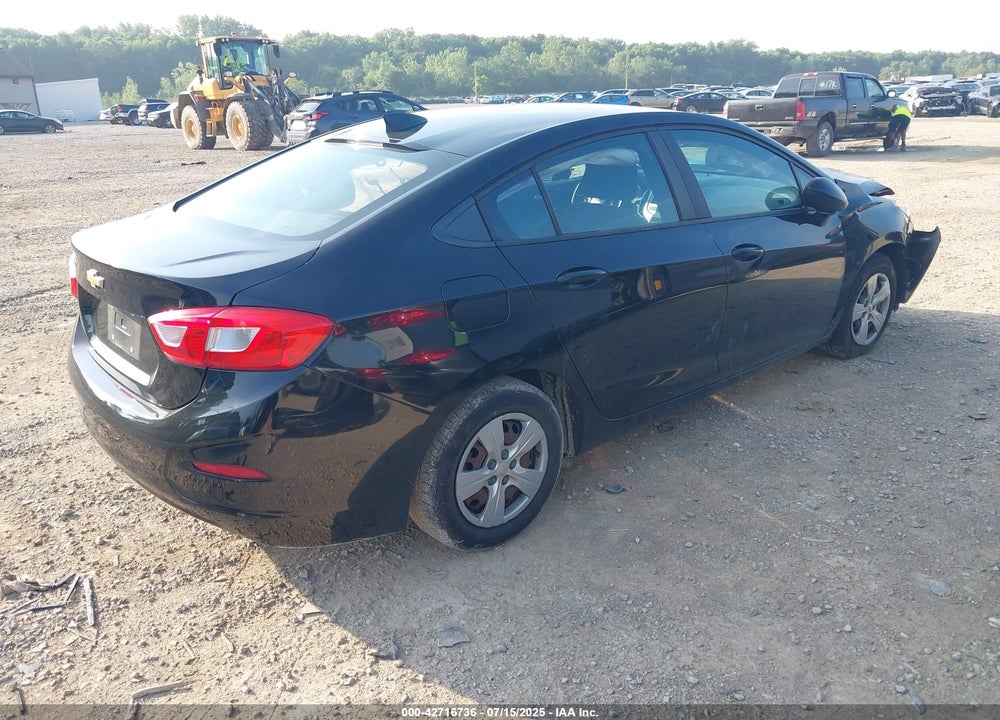 2017 CHEVROLET CRUZE VIN: 1G1BC5SM5H7108137