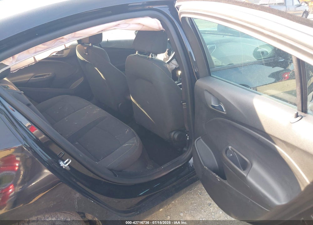 2017 CHEVROLET CRUZE VIN: 1G1BC5SM5H7108137