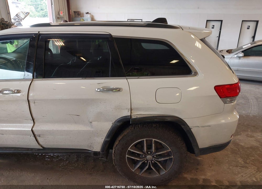 2017 JEEP GRAND CHEROKEE VIN: 1C4RJFBG7HC742634