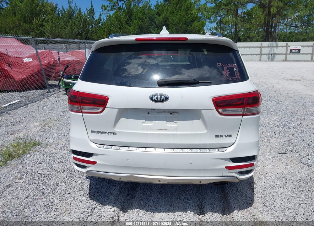 2017 KIA SORENTO 3.3L SX VIN: 5XYPKDA50HG265369