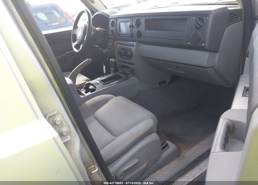 2006 JEEP COMMANDER VIN: 1J8HH48N26C165812
