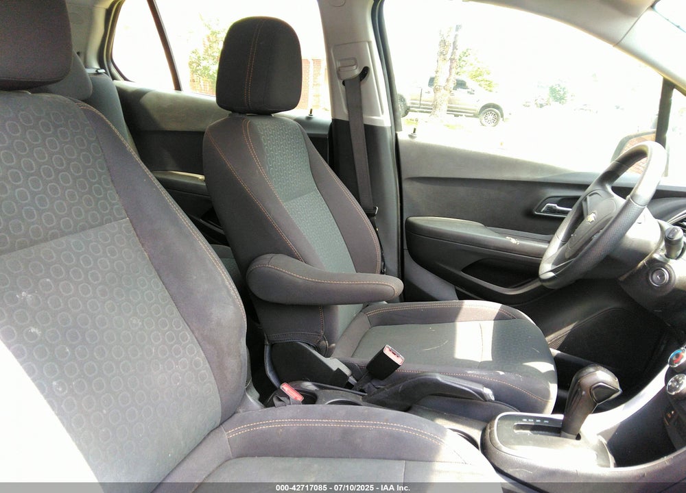 2020 CHEVROLET TRAX VIN: 3GNCJKSB8LL151994