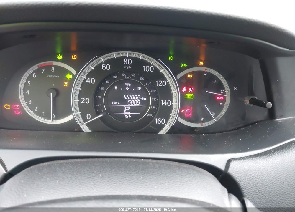 2015 HONDA ACCORD VIN: 1HGCR2F82FA168142