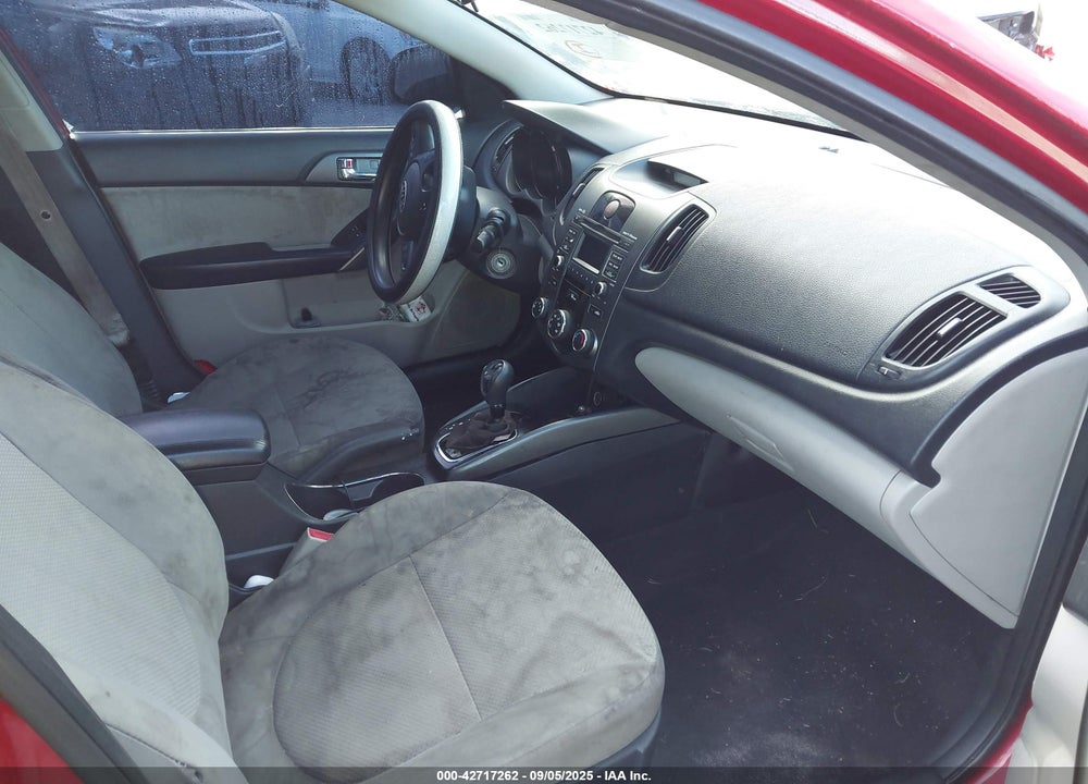 2013 KIA FORTE VIN: KNAFU4A20D5649292