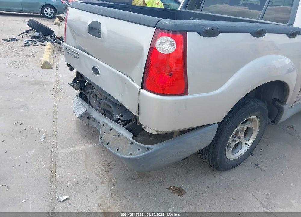 2004 FORD EXPLORER SPORT TRAC ADRENALIN/XLS/XLT VIN: 1FMZU67K54UB69527
