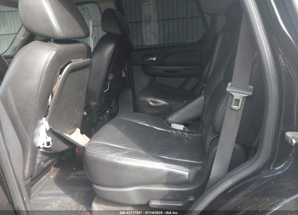 2008 CADILLAC ESCALADE VIN: 1GYFK638X8R232244