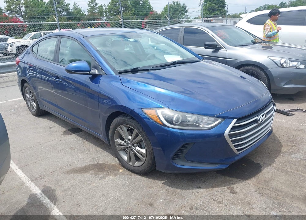 2017 HYUNDAI ELANTRA VIN: 5NPD84LF5HH057018