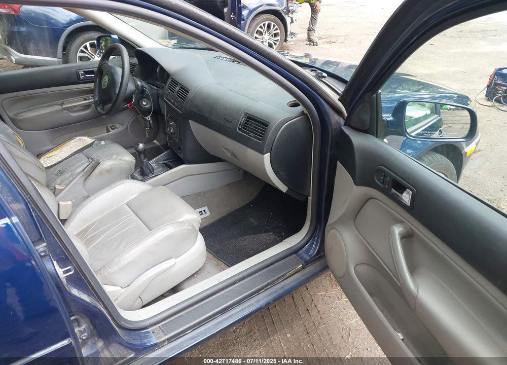 2004 VOLKSWAGEN JETTA GLI VIN: 3VWVH69M34M029077