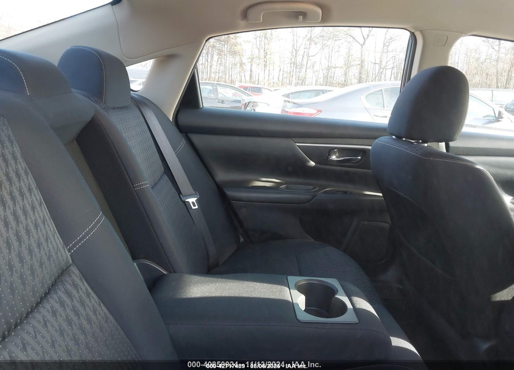 2017 NISSAN ALTIMA VIN: 1N4AL3AP4HC180074