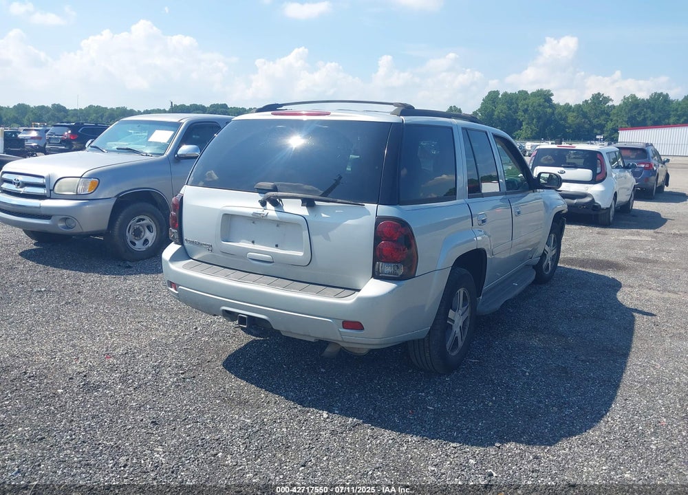 2007 CHEVROLET TRAILBLAZER LT VIN: 1GNDT13S372164487