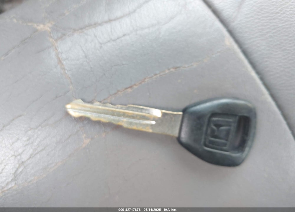 2002 HONDA ACCORD 2.3 EX VIN: 1HGCG56642A156686