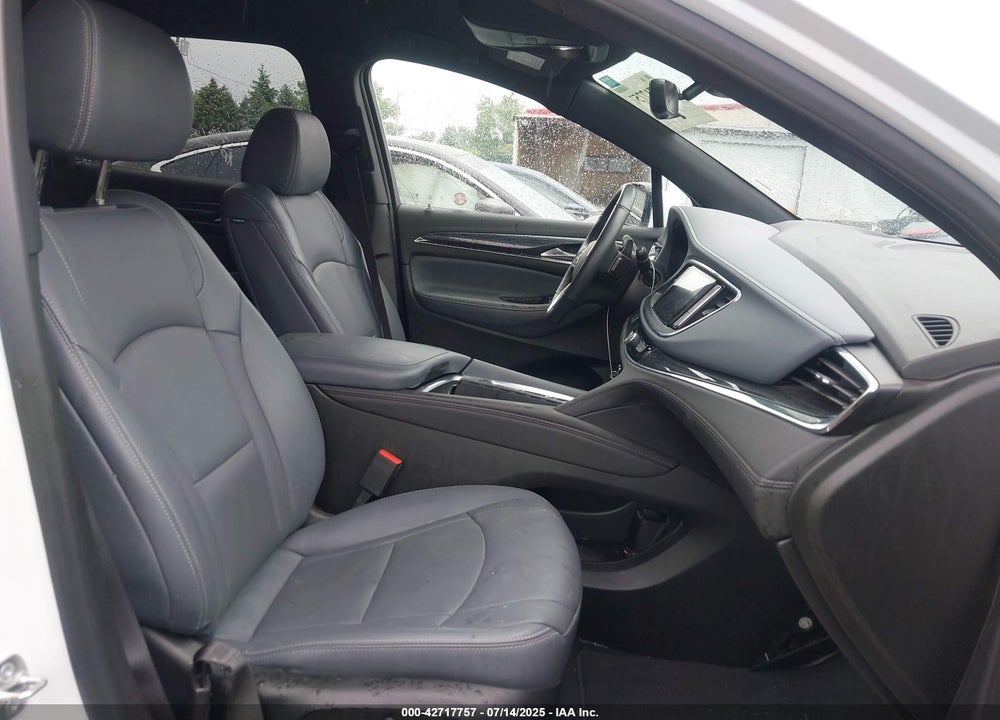 2024 BUICK ENCLAVE VIN: 5GAEVBKW5RJ128117