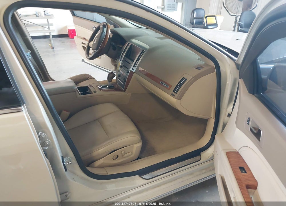 2010 CADILLAC STS VIN: 1G6DU6EV0A0150675