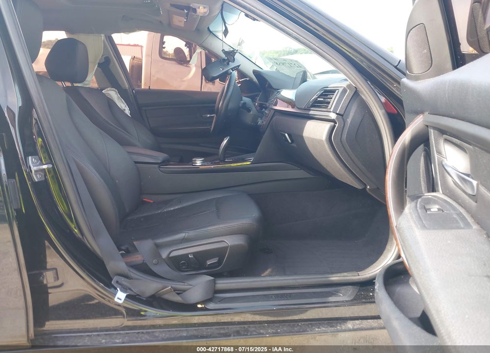 2015 BMW 3 SERIES VIN: WBA3B3G50FNT17277