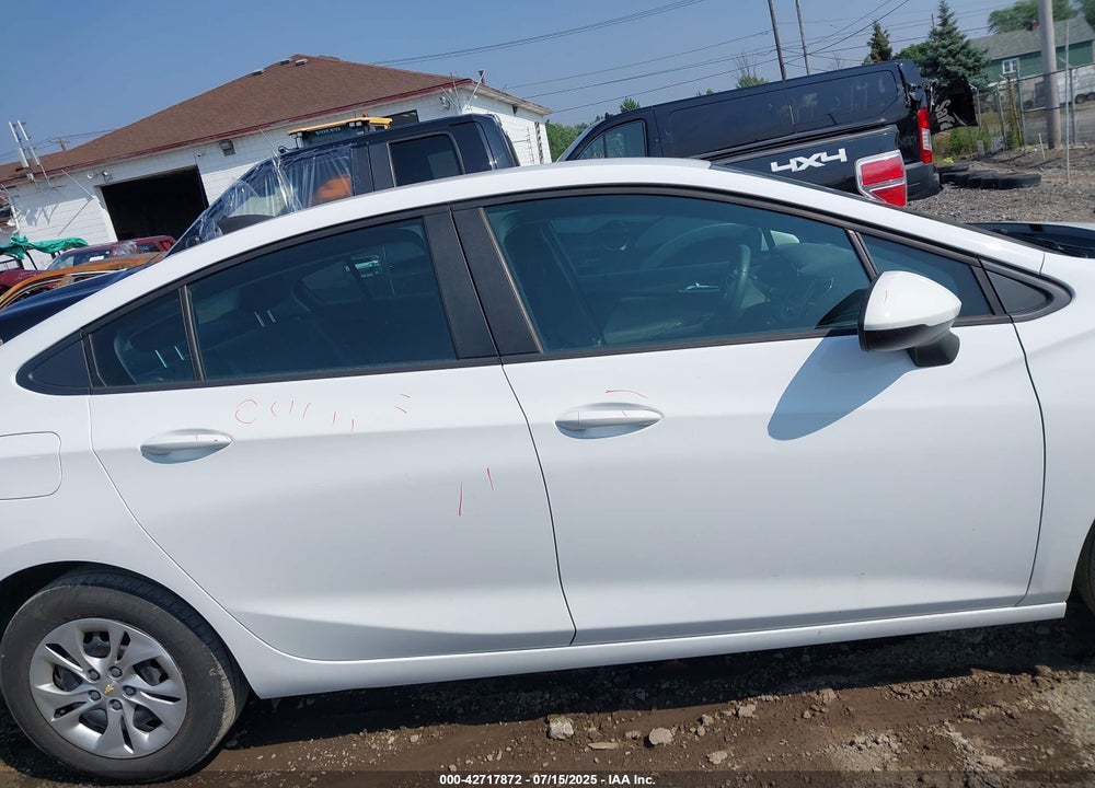 2019 CHEVROLET CRUZE VIN: 1G1BC5SMXK7133333