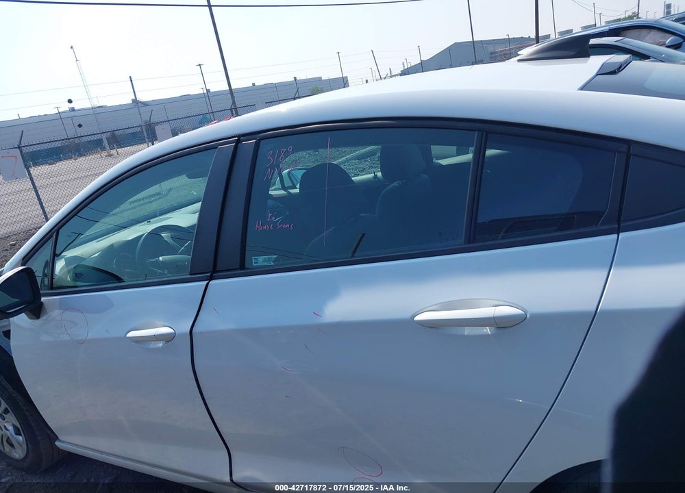 2019 CHEVROLET CRUZE VIN: 1G1BC5SMXK7133333