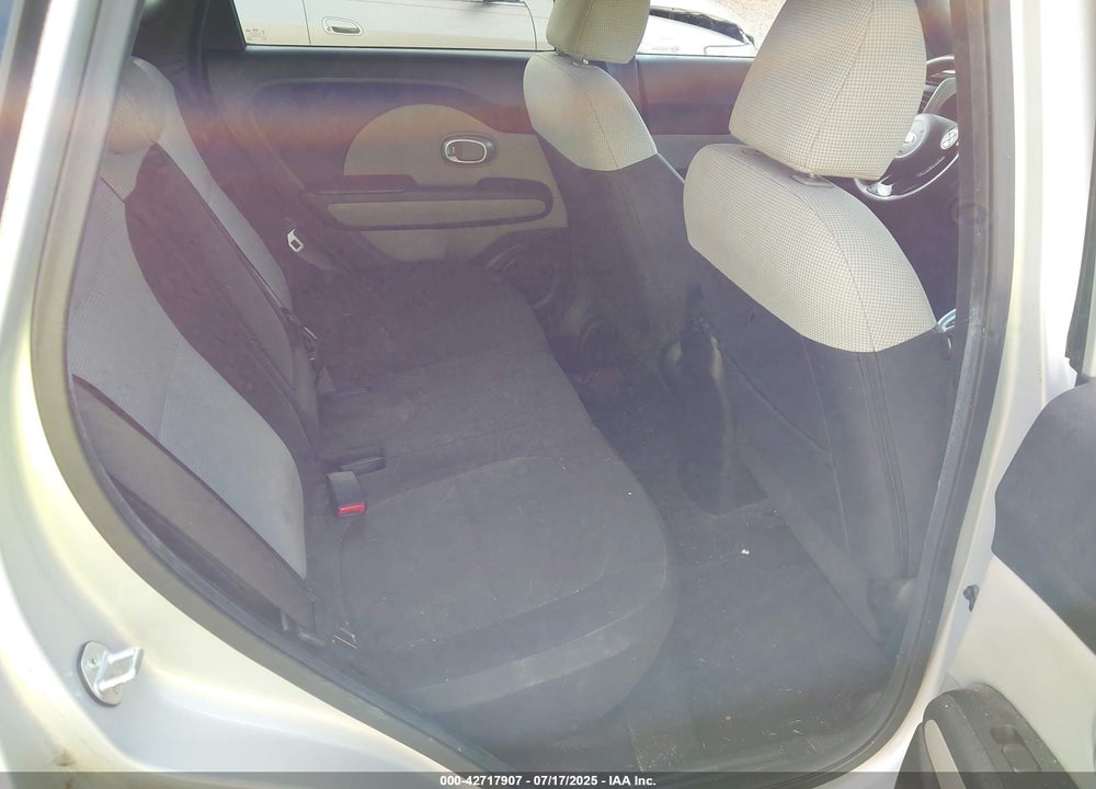 2014 KIA SOUL VIN: KNDJN2A25E7719633
