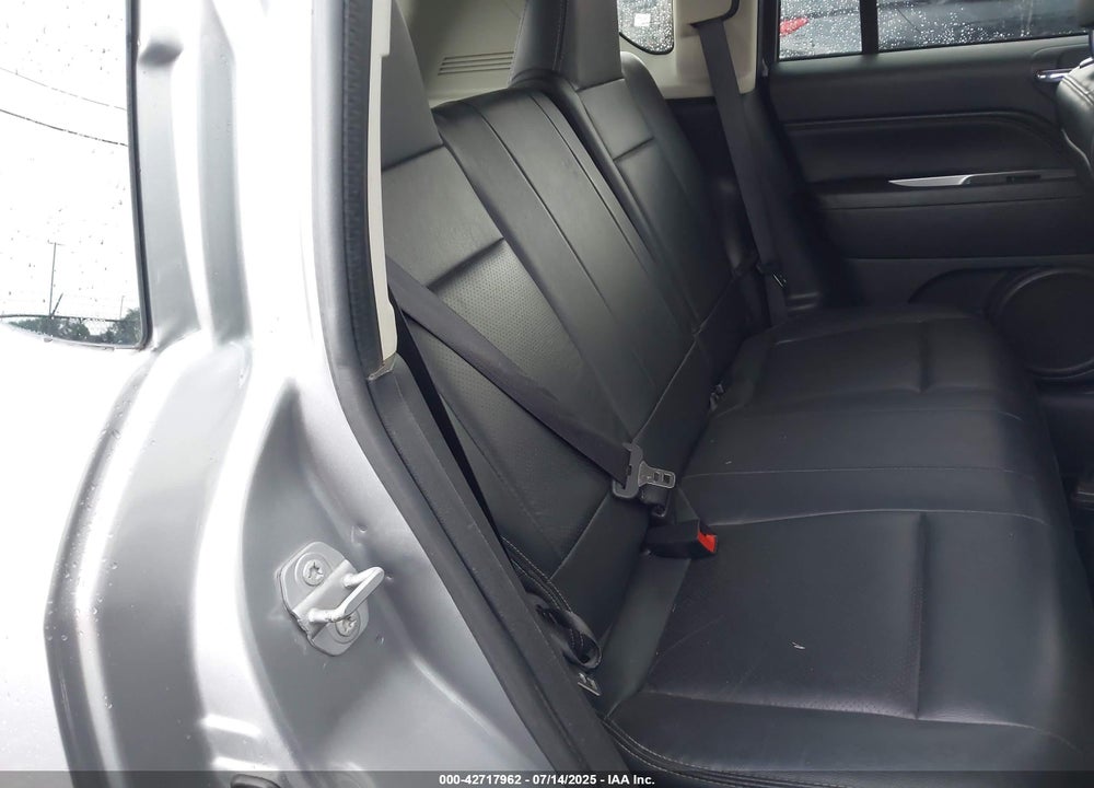 2017 JEEP COMPASS VIN: 1C4NJDEB0HD108823