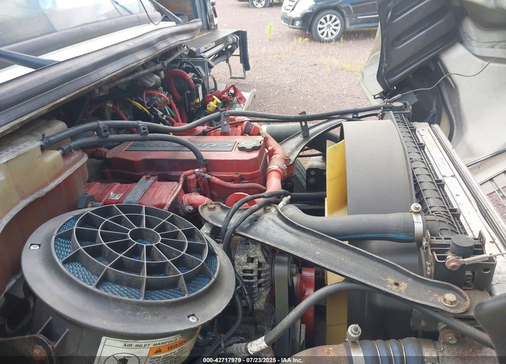 2017 FREIGHTLINER M2 106 VIN: 1FVACWDT2HHHV9059