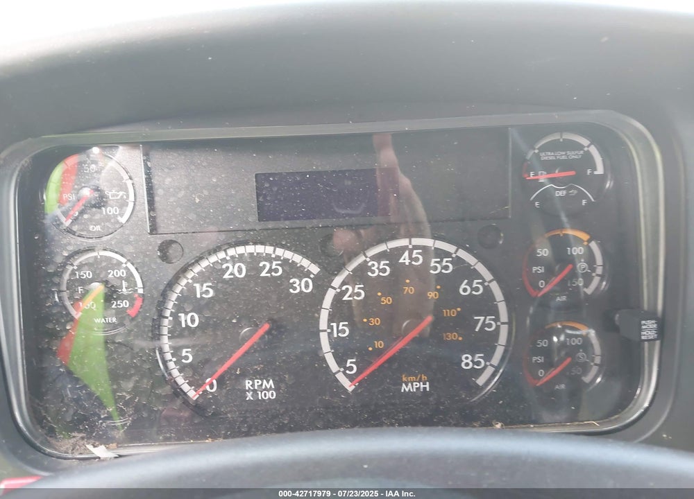 2017 FREIGHTLINER M2 106 VIN: 1FVACWDT2HHHV9059