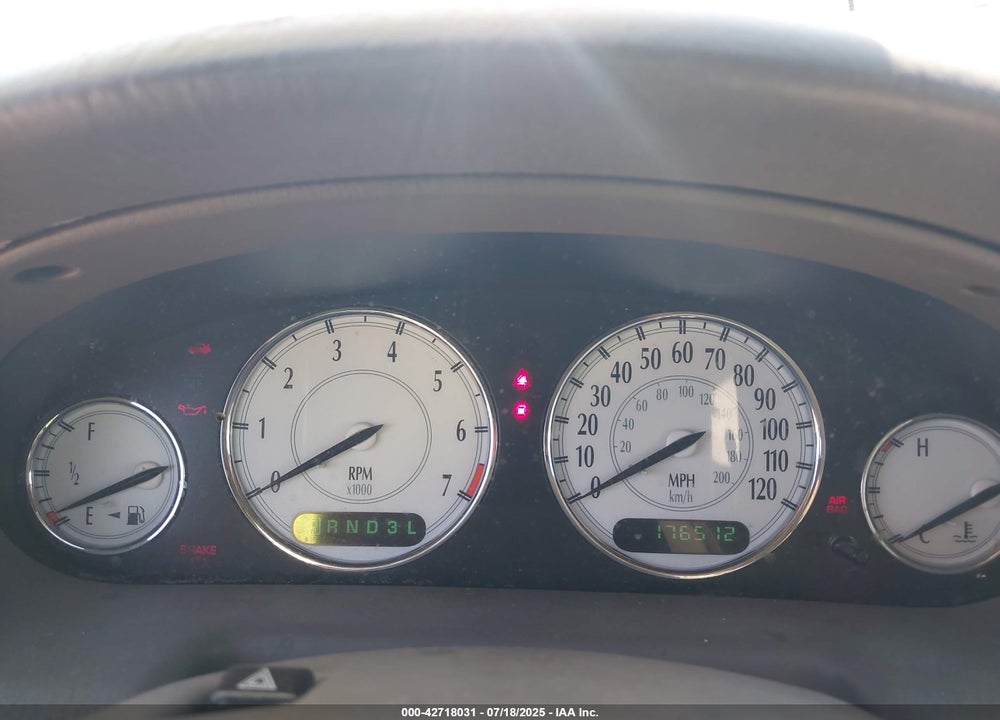 2002 CHRYSLER CONCORDE LIMITED VIN: 2C3AD56G12H229493