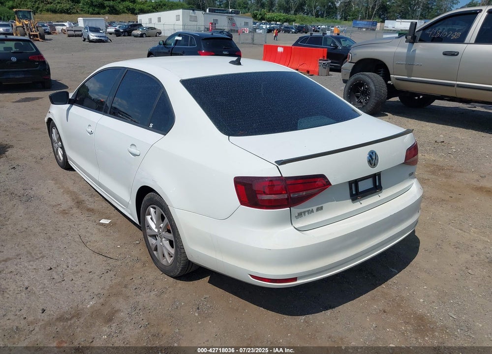 2016 VOLKSWAGEN JETTA VIN: 3VWD67AJ8GM250865