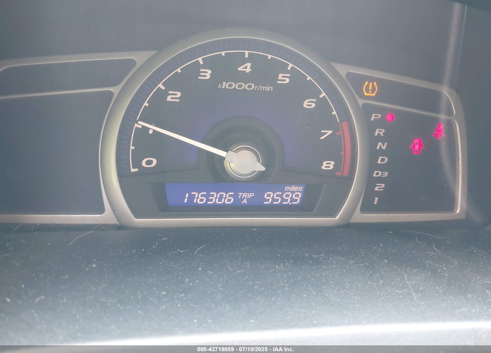 2011 HONDA CIVIC VIN: 2HGFA1F63BH550303