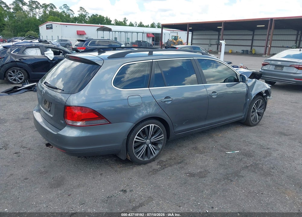 2014 VOLKSWAGEN JETTA SPORTWAGEN VIN: 3VWPL7AJ7EM613739