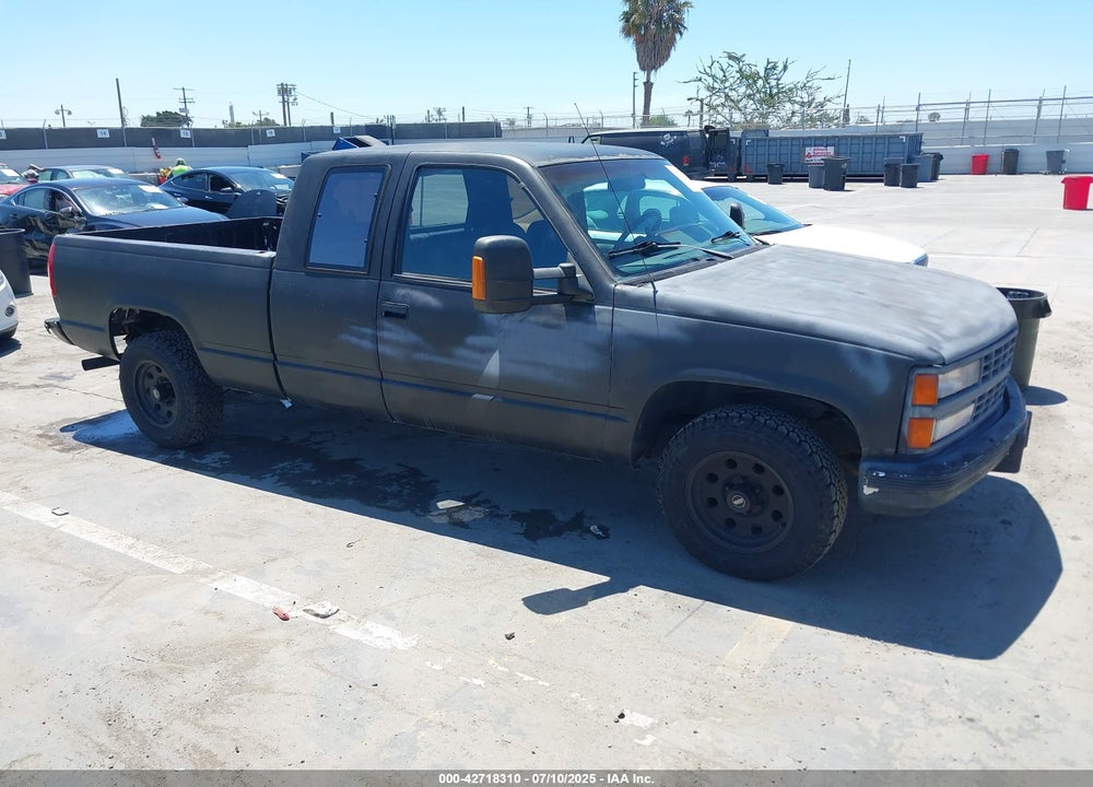 1991 CHEVROLET GMT-400 C2500 VIN: 2GBFC29K8M1143018