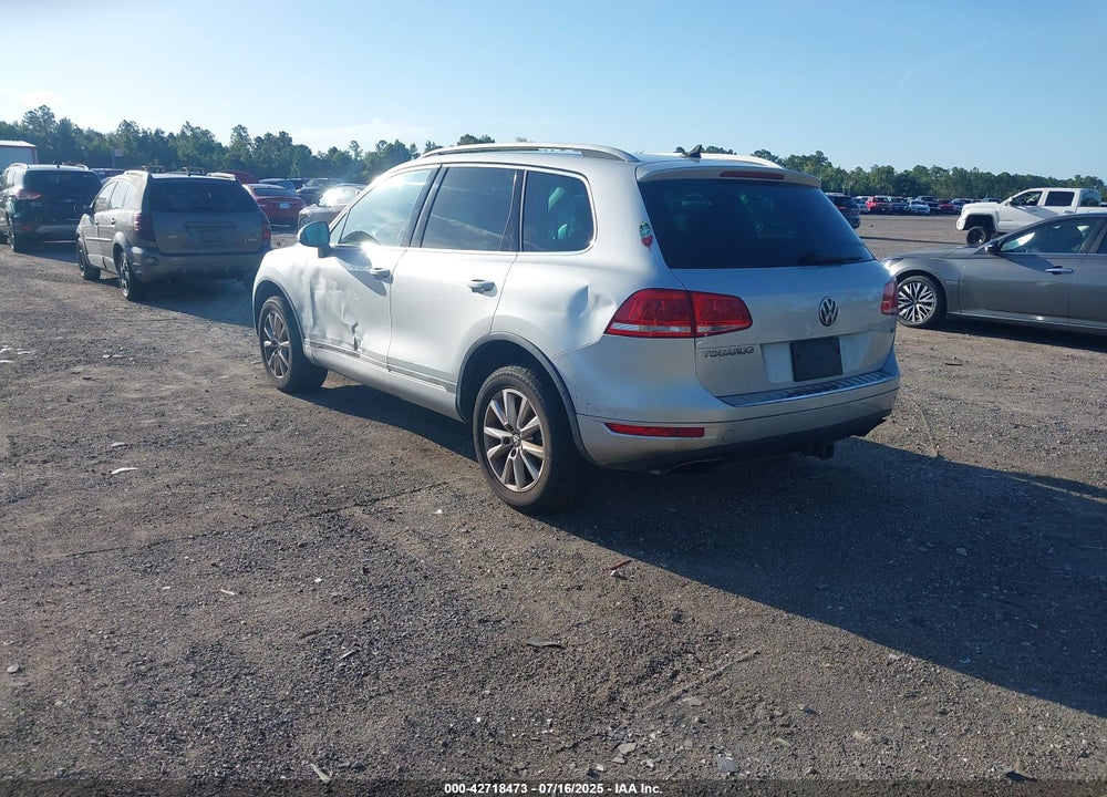 2013 VOLKSWAGEN TOUAREG VIN: WVGEF9BP3DD009496