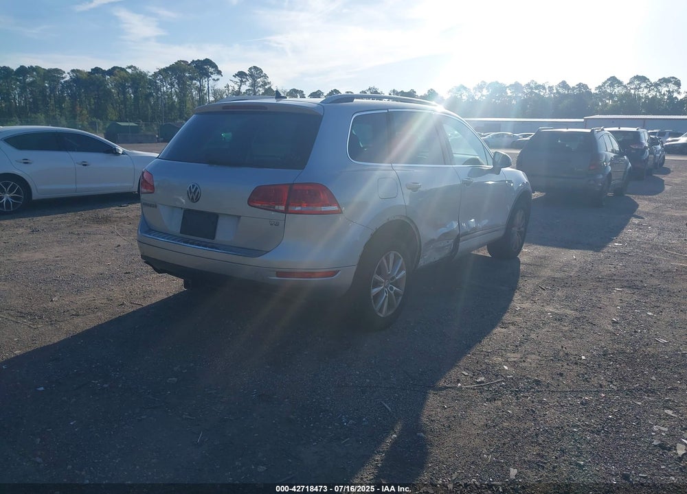 2013 VOLKSWAGEN TOUAREG VIN: WVGEF9BP3DD009496