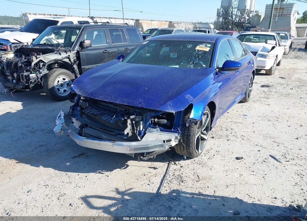 2018 HONDA ACCORD VIN: 1HGCV1F38JA220327