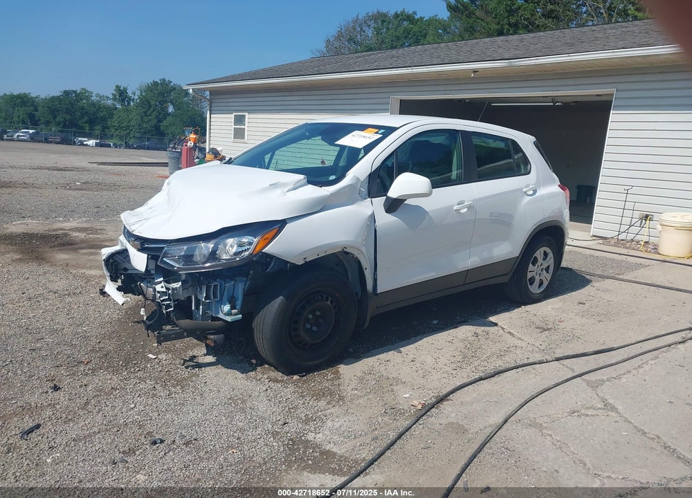 2017 CHEVROLET TRAX VIN: 3GNCJKSB2HL271720