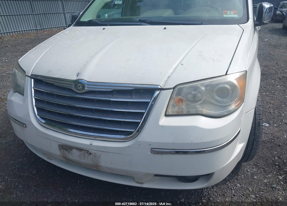 2008 CHRYSLER TOWN & COUNTRY LIMITED VIN: 2A8HR64X08R748986