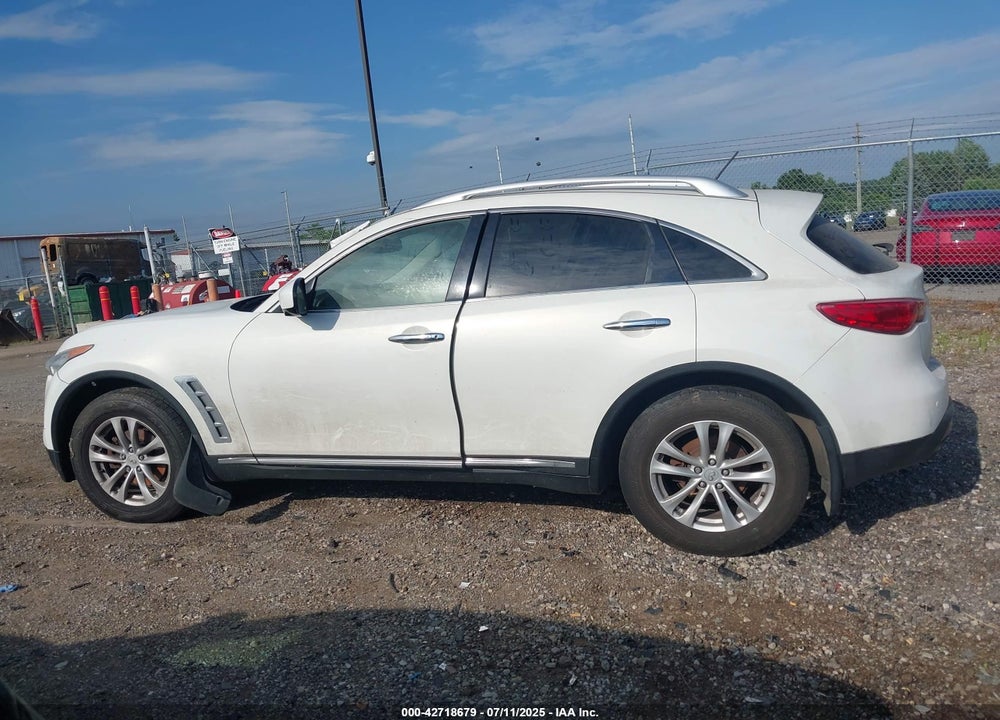 2011 INFINITI FX35 VIN: JN8AS1MW9BM732260