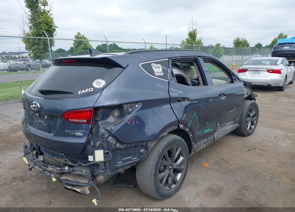 2017 HYUNDAI SANTA FE VIN: 5XYZWDLAXHG486646