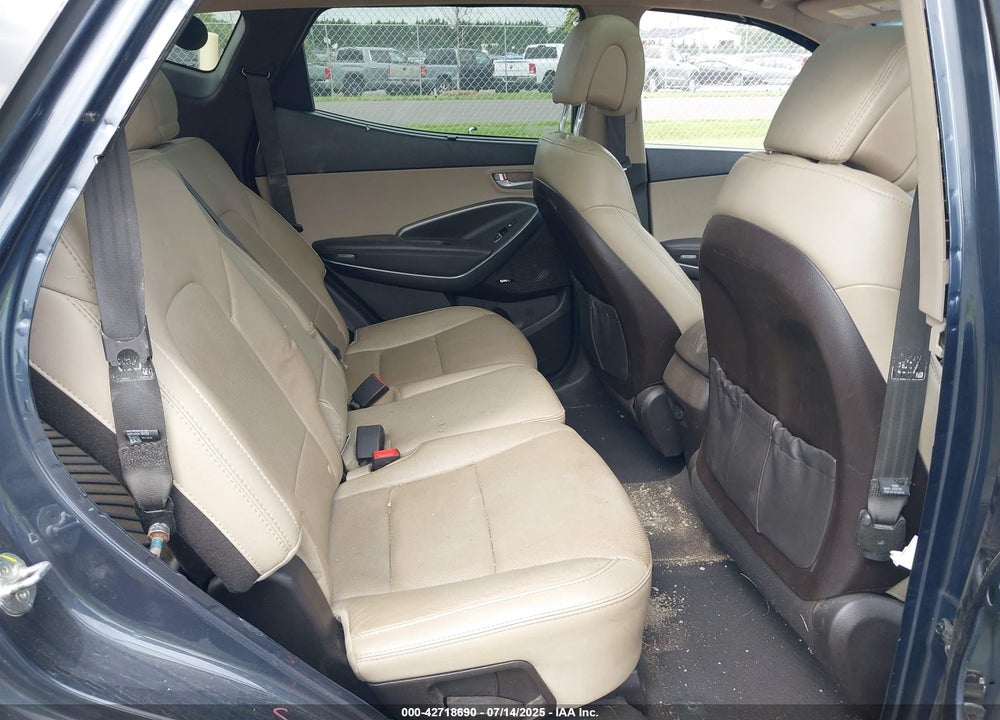 2017 HYUNDAI SANTA FE VIN: 5XYZWDLAXHG486646