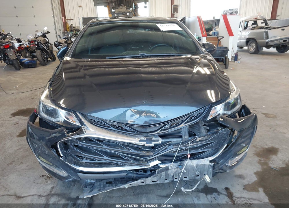 2019 CHEVROLET CRUZE LT VIN: 3G1BE6SM6KS608221