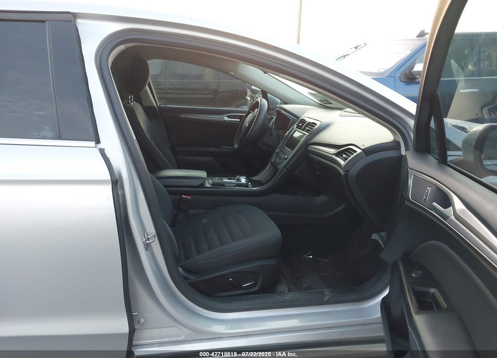 2017 FORD FUSION VIN: 3FA6P0H72HR260182