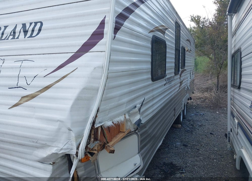 2011 UNDEFINED SMG9500D VIN: 4YDT26021B3151245