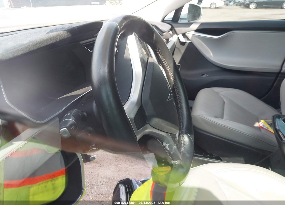 2015 TESLA MODEL S 70D/85D/P85D VIN: 5YJSA1E23FF108287