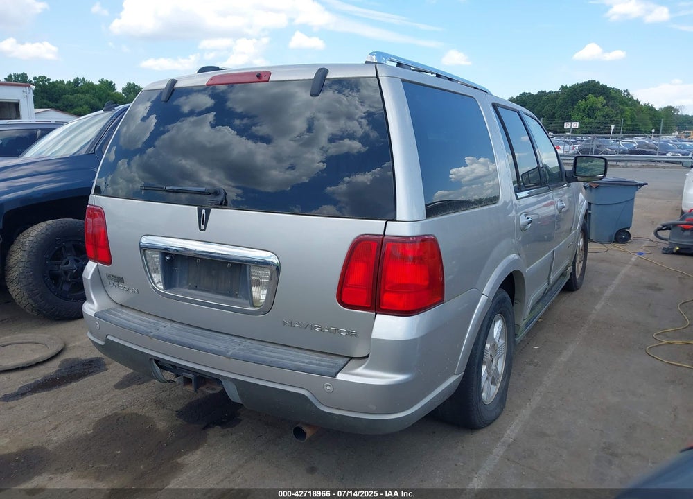 2003 LINCOLN NAVIGATOR VIN: 5LMFU28R83LJ13106