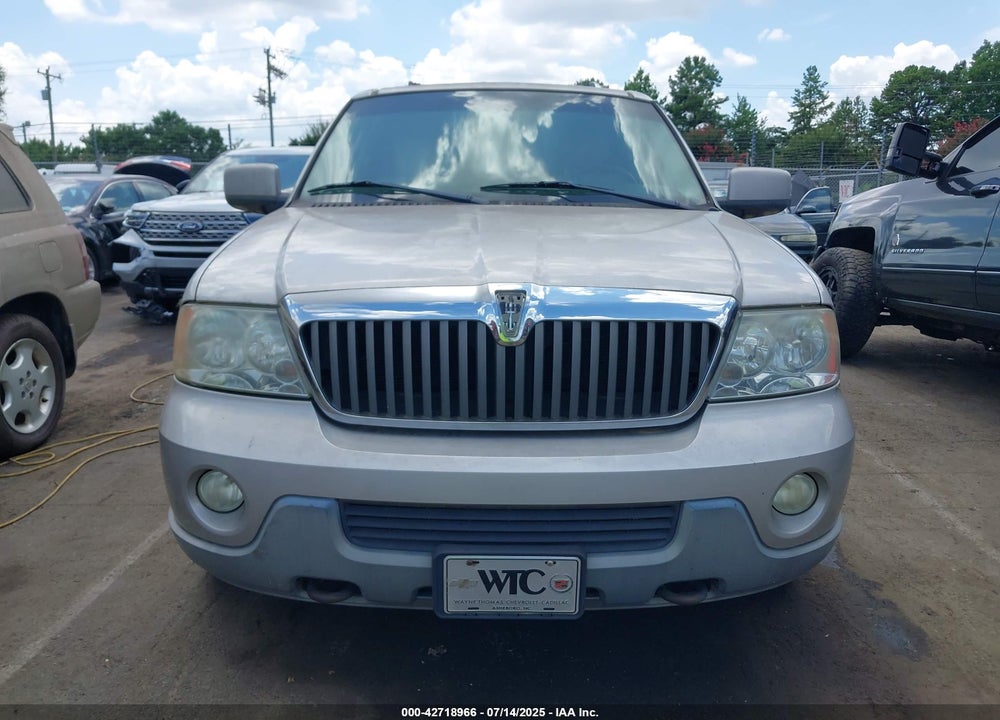 2003 LINCOLN NAVIGATOR VIN: 5LMFU28R83LJ13106