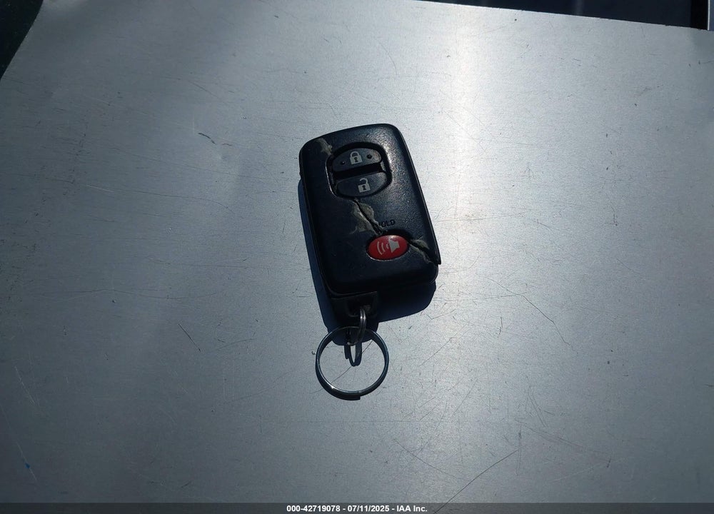 2015 TOYOTA PRIUS VIN: JTDKN3DU2F0424782